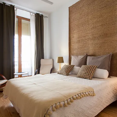 Apartment Downtown Brown By Homing